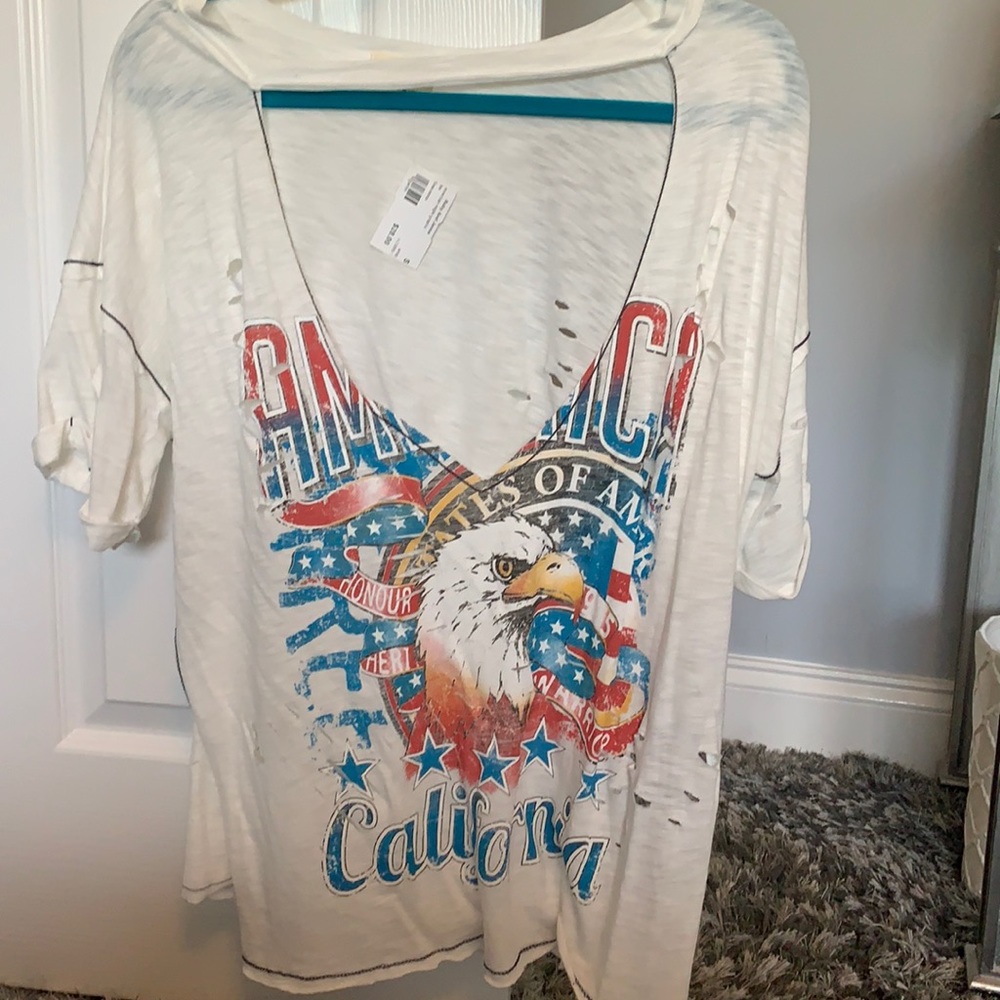 Oversized, distressed, graphic tee, low cut